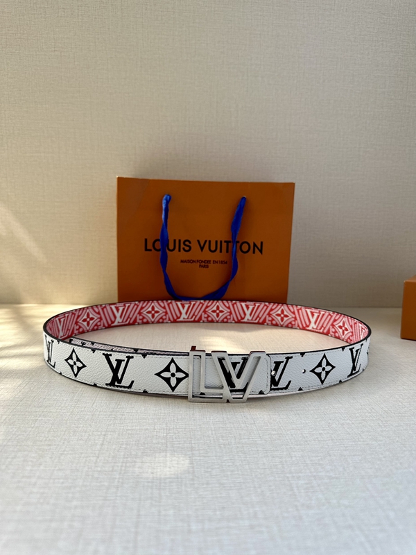 激安ルイヴィトンベルト着用イメージ